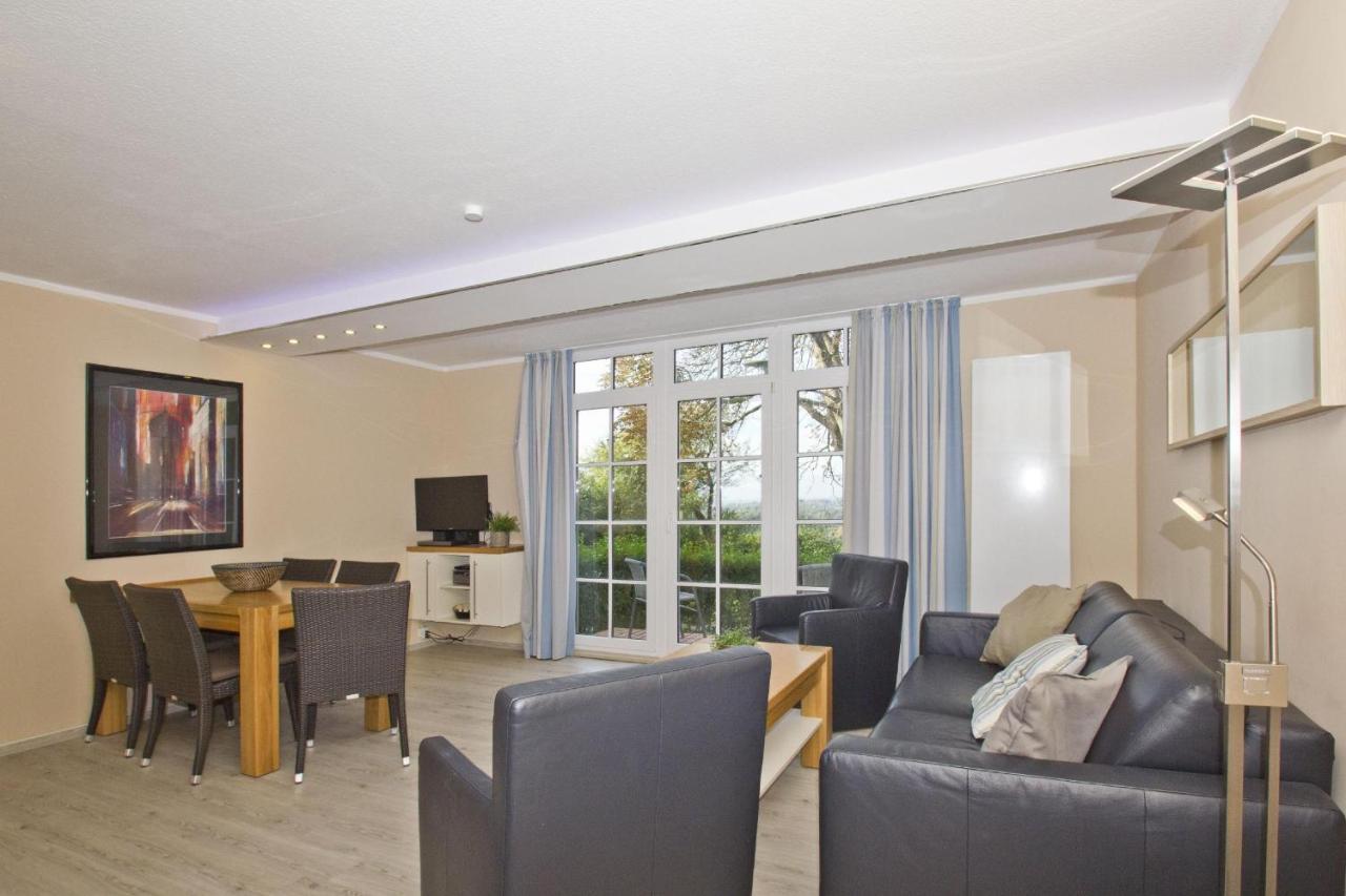Fewo Mit Terrasse, Gratis Nutzung Vom Ahoi Erlebnisbad Und Sauna In Sellin - Haus Blick Zur See Fewo 13 Goehren  Exterior foto
