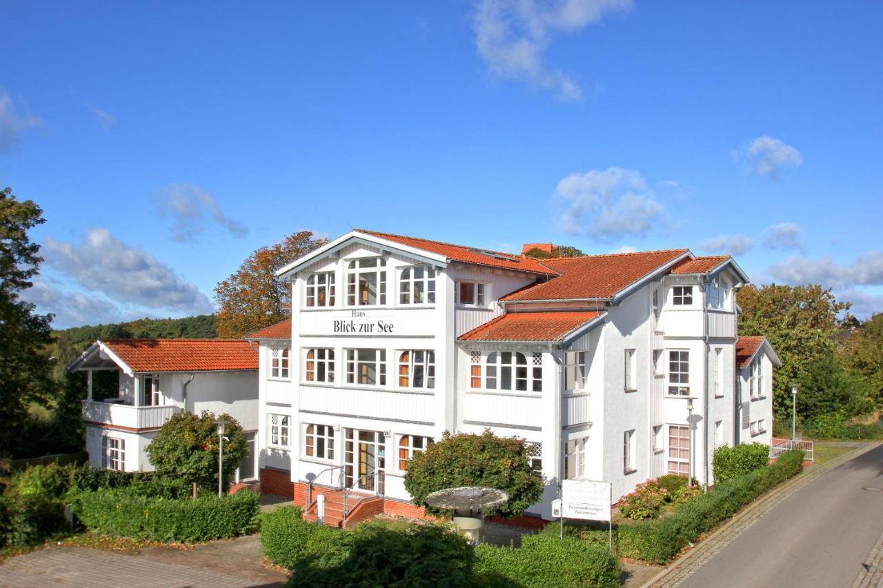 Fewo Mit Terrasse, Gratis Nutzung Vom Ahoi Erlebnisbad Und Sauna In Sellin - Haus Blick Zur See Fewo 13 Goehren  Exterior foto